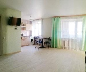 Двухкомнатная квартира в Бердянске для отдыха, центр, рядом море