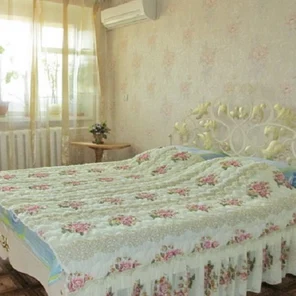 Жилье в Бердянске, ул.Морская 21 - 1 комнатная