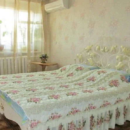 Жилье в Бердянске, ул.Морская 21 - 1 комнатная